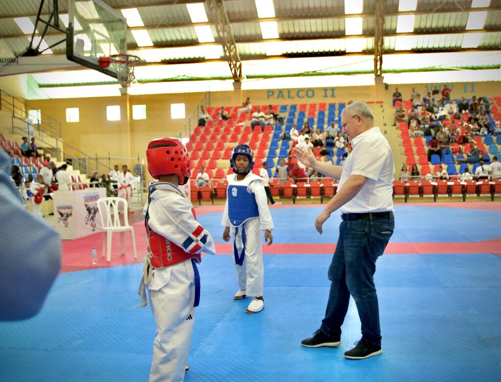 Monte Plata gana el Dominican Series de Taekwondo en Moca