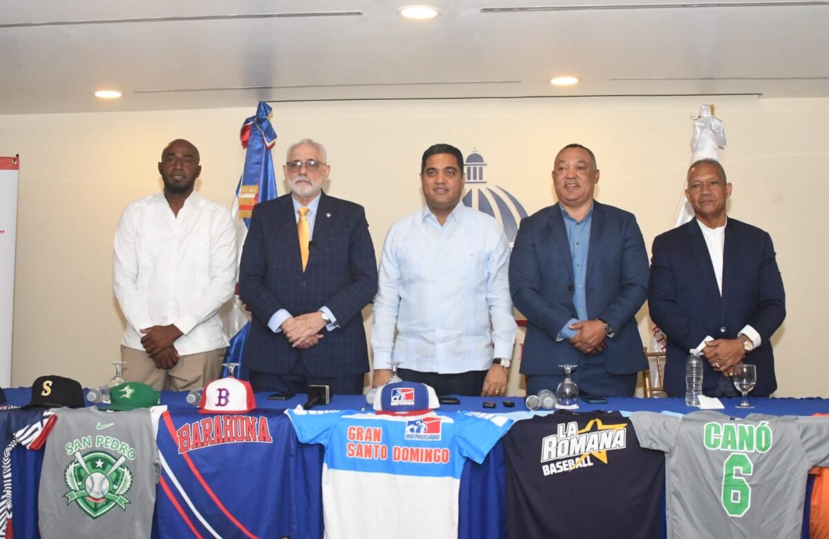 Fedom reconoce a Vitelio Mejía con la dedicatoria del Nacional U12