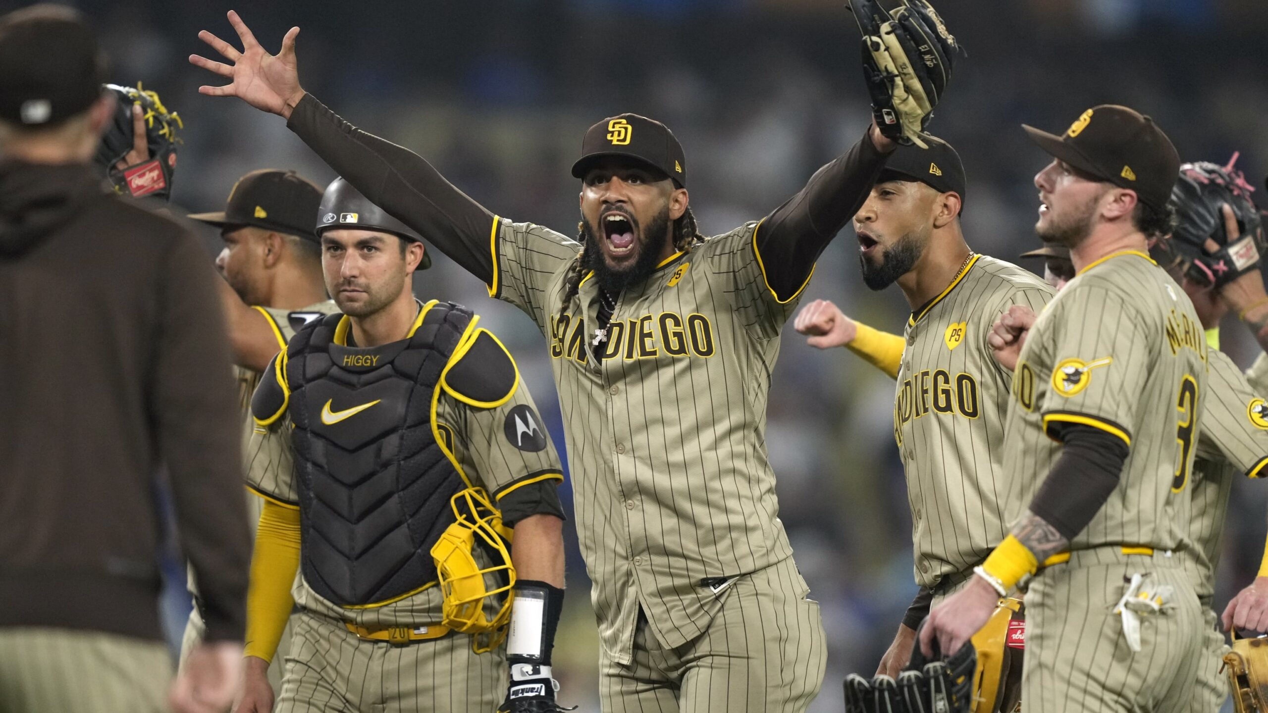 San Diego busca extender a  siete juegos  su racha de victorias