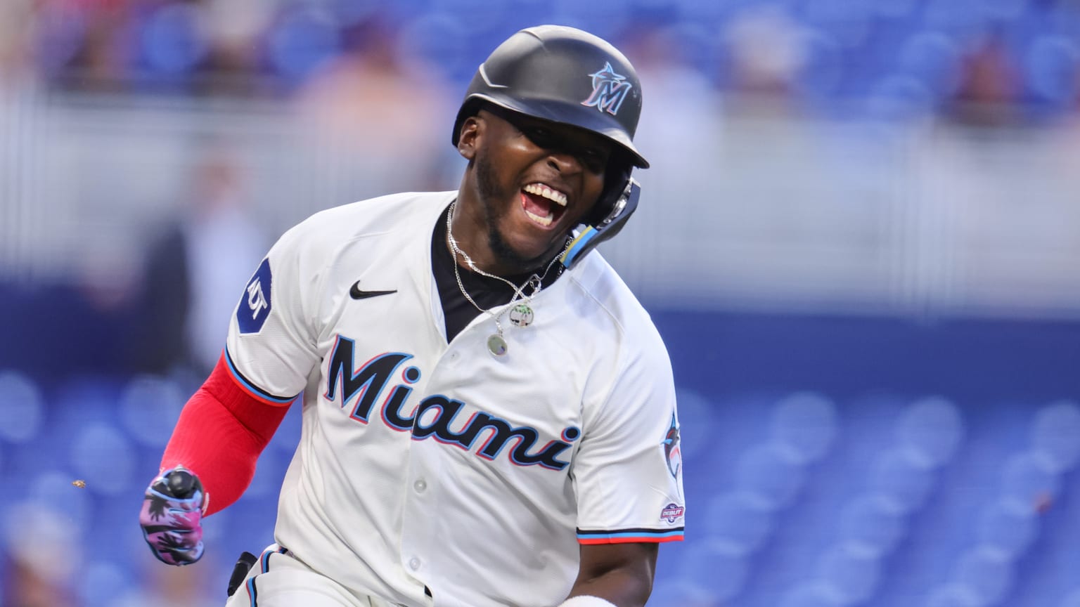 Ronny Simon es puesto en asignación por los Marlins