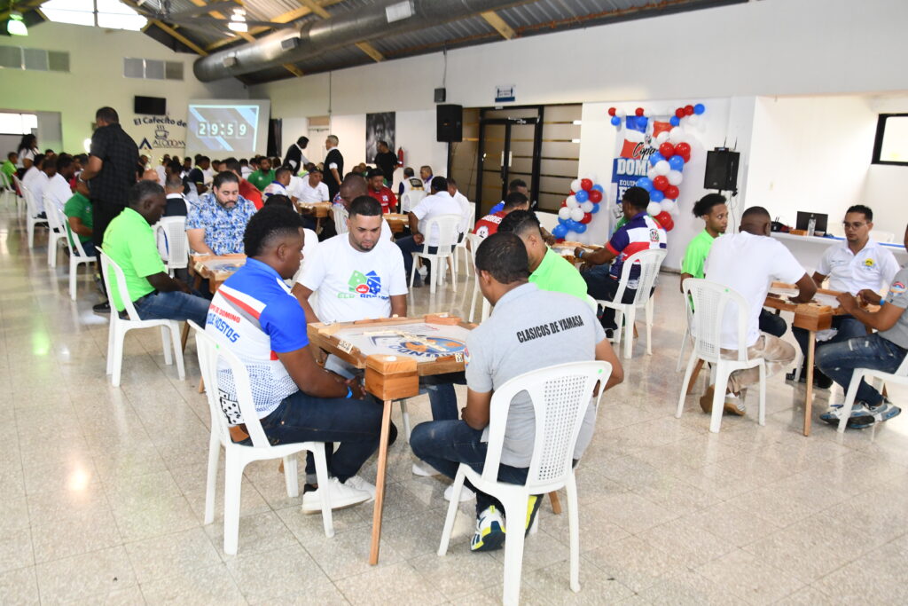 Club Amigos del Parque gana la Copa de Dominó Equipos Élite 2025