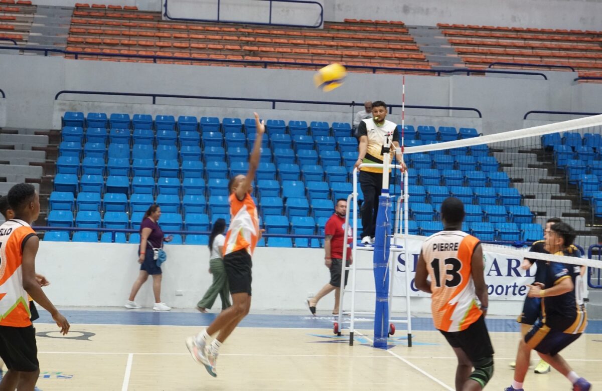Inicia séptima versión del Romana Internacional de Voleibol
