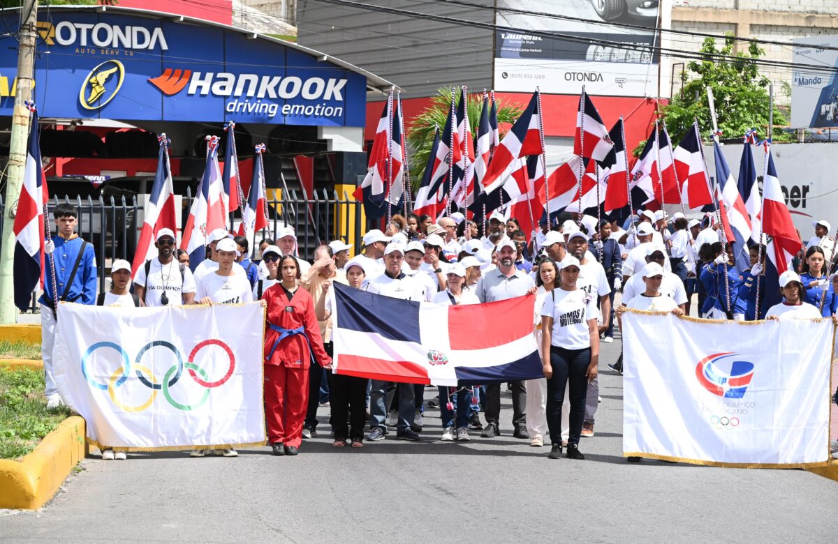 Garibaldy Bautista resalta el poder del deporte en Día Olímpico La Romana