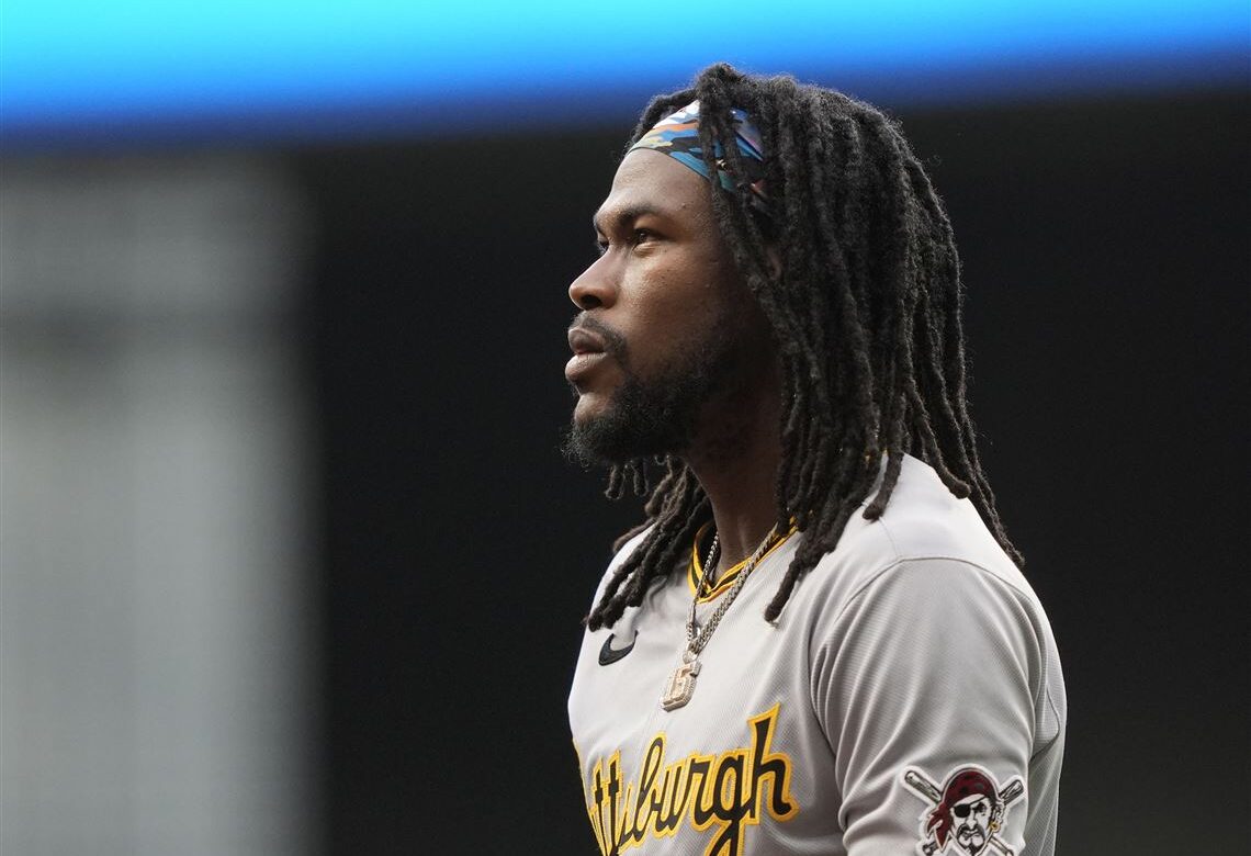 Oneil Cruz reconoce su falta de esfuerzo en juego ante los Cerveceros de Milwaukee