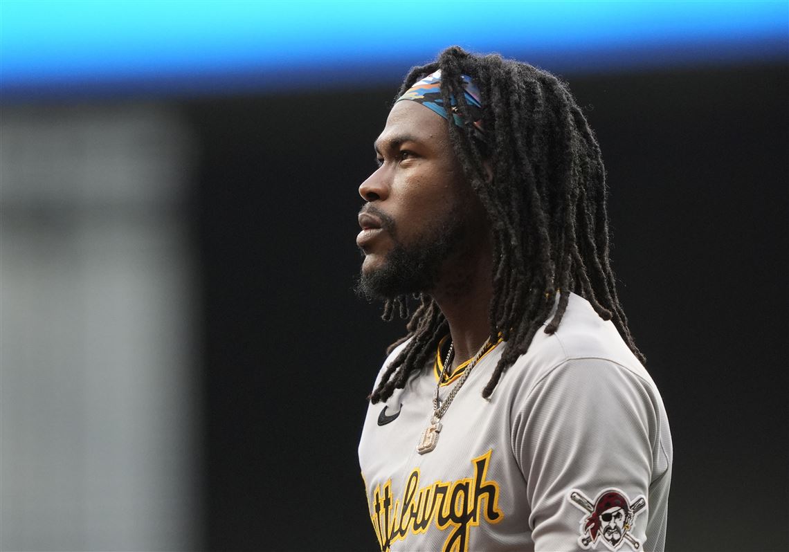 Oneil Cruz reconoce su falta de esfuerzo en juego ante los Cerveceros de Milwaukee