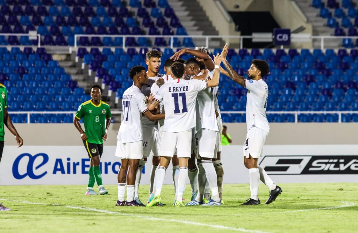 Selección de fútbol le regala una gran victoria a su afición en la víspera de la Copa Oro