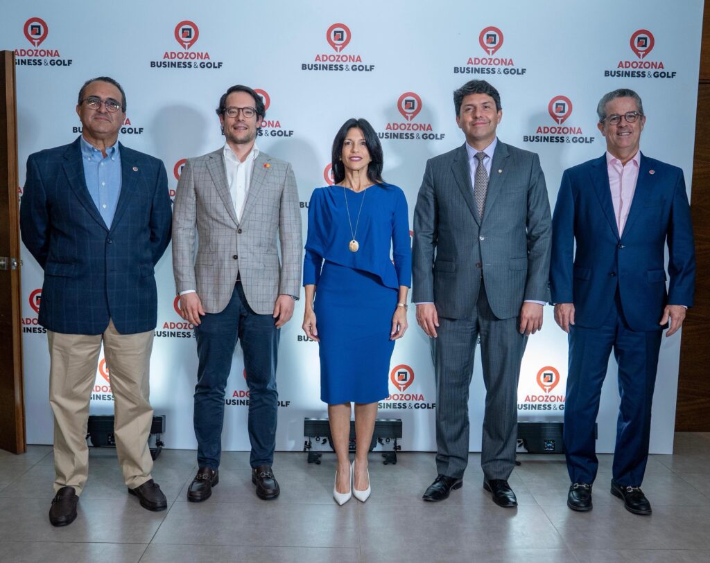 De Adozona José Tomás Contreras, Tomás Alonso, Claudia Pellerano, Guillermo Méndez y José Manuel Torres