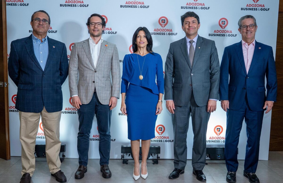 De Adozona José Tomás Contreras, Tomás Alonso, Claudia Pellerano, Guillermo Méndez y José Manuel Torres