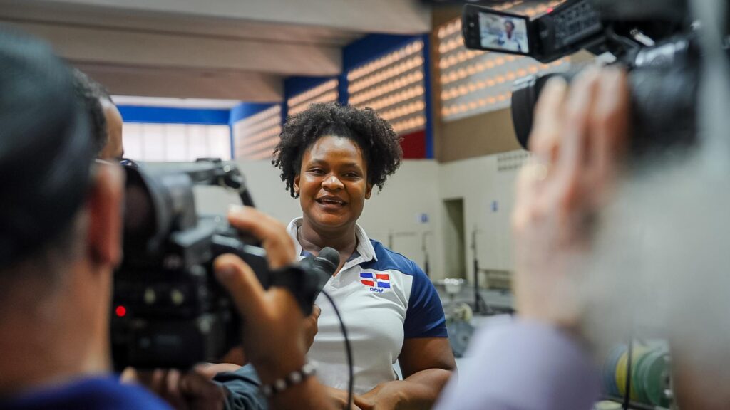 Selección de pesas reforzará preparación para el Panamericano de Mayores de Cali, Colombia