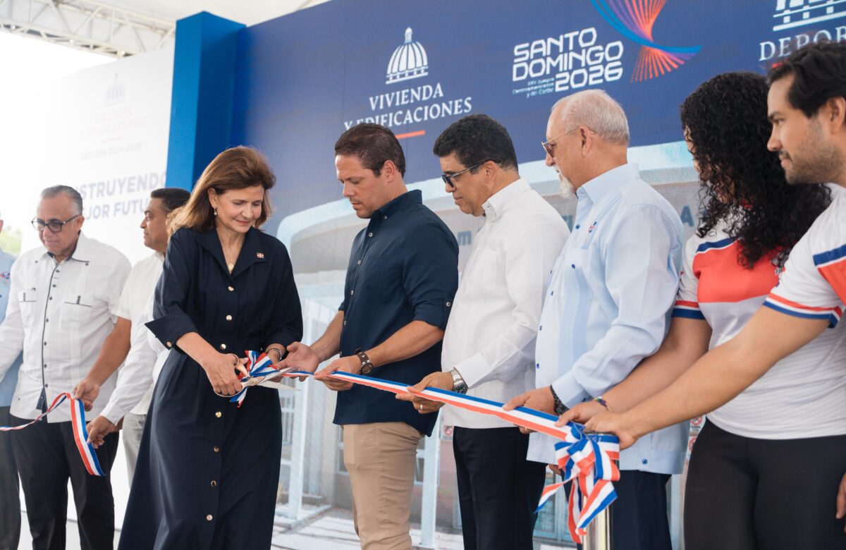 Vicepresidenta Peña y Ministro Bonilla entregan moderno Campo de Tiro con Arco en el Parque del Este