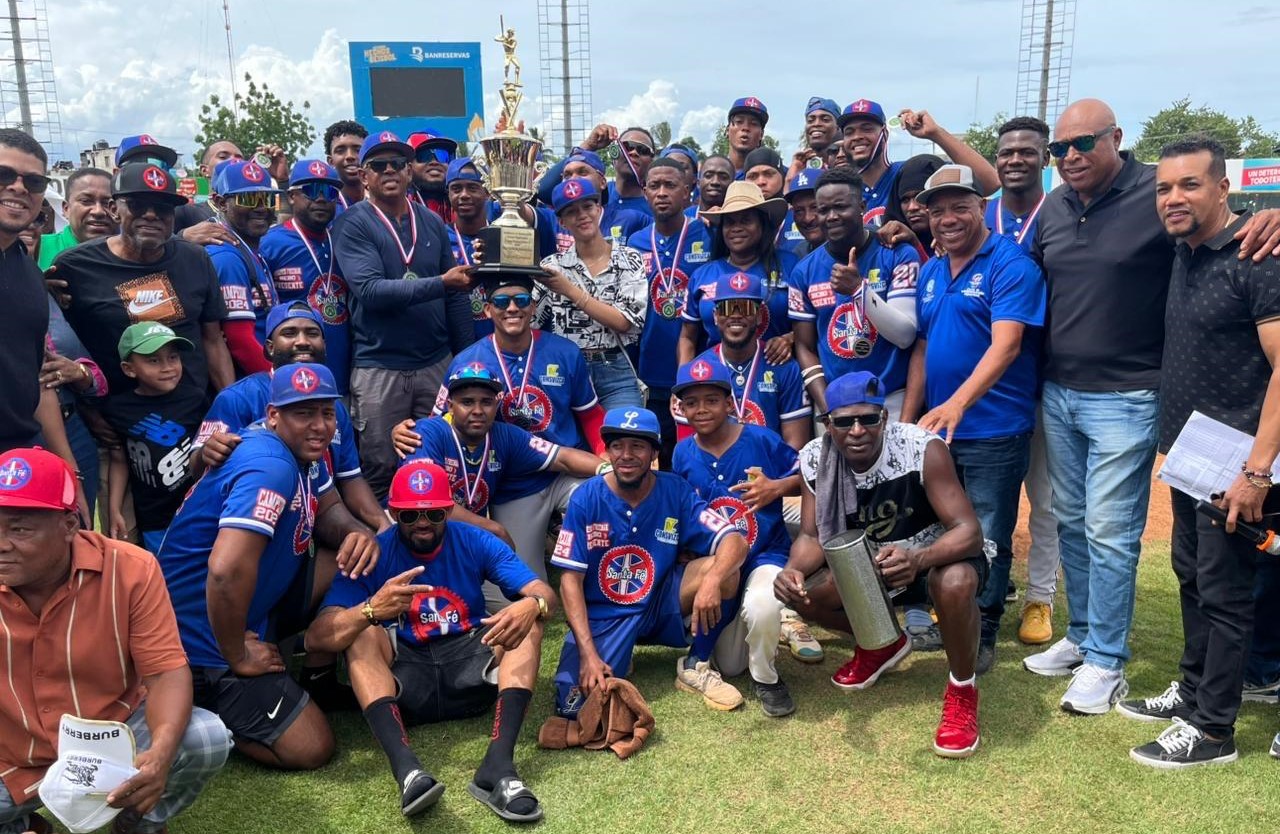Ingenio Santa Fe se proclama campeón en el 68 torneo de béisbol doble A de SPM