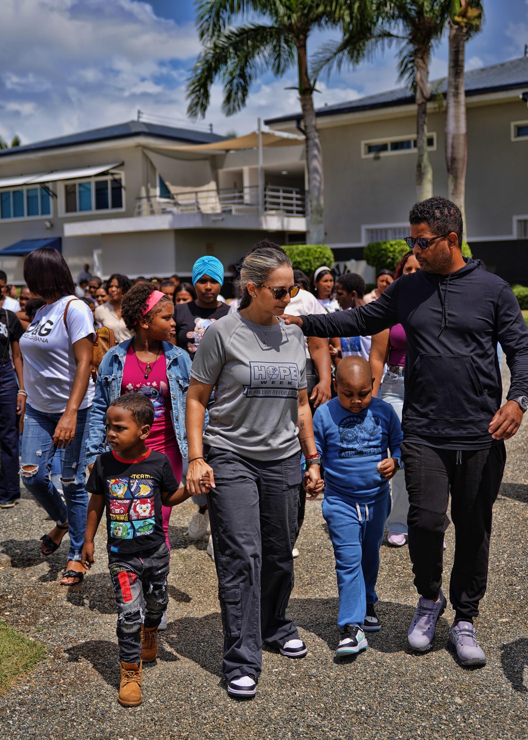 Los Yankees de Nueva York llenaron de esperanza a comunidades dominicanas durante el HOPE Week 2025