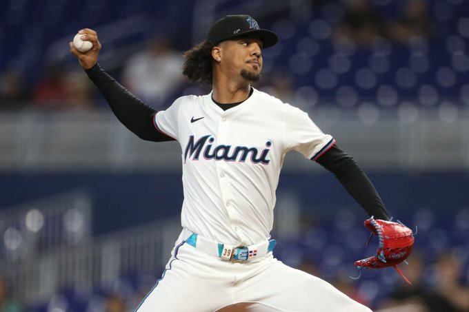 Joya de Eury Pérez, bate de Agustín Ramírez llevan a Marlins a ganar cuarta serie al hilo