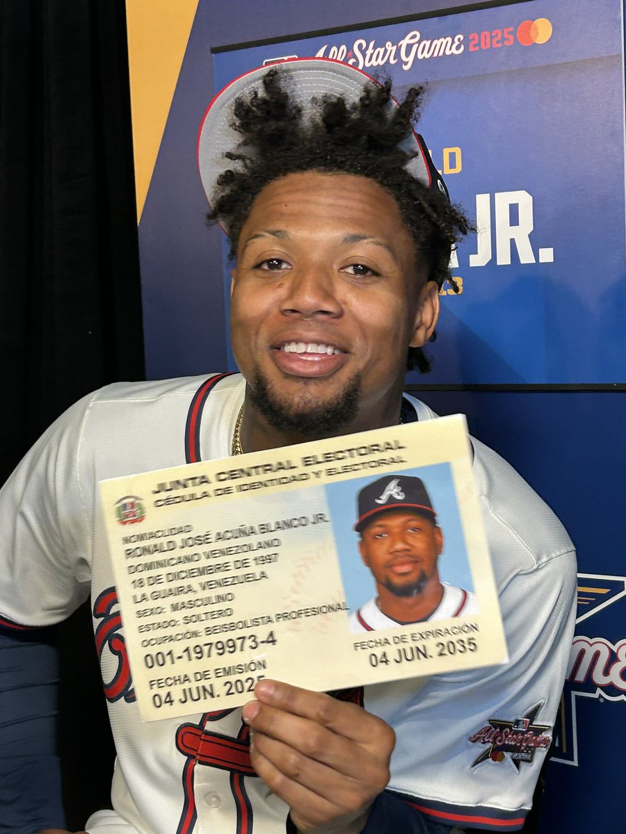 ¡Ahora es doble «abusador»! Ronald Acuña Jr. ya tiene su cédula dominicana