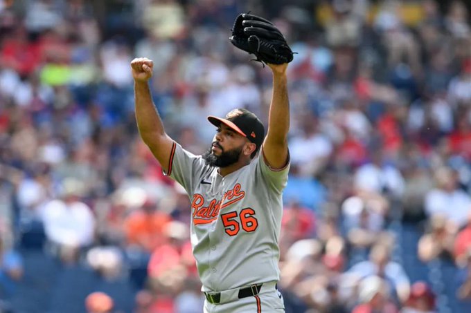 Azulejos suman a Seranthony Domínguez en cambio desde Orioles