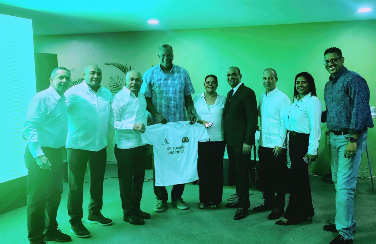 Club San Carlos presenta parte de su estructura de baloncesto superior 2025