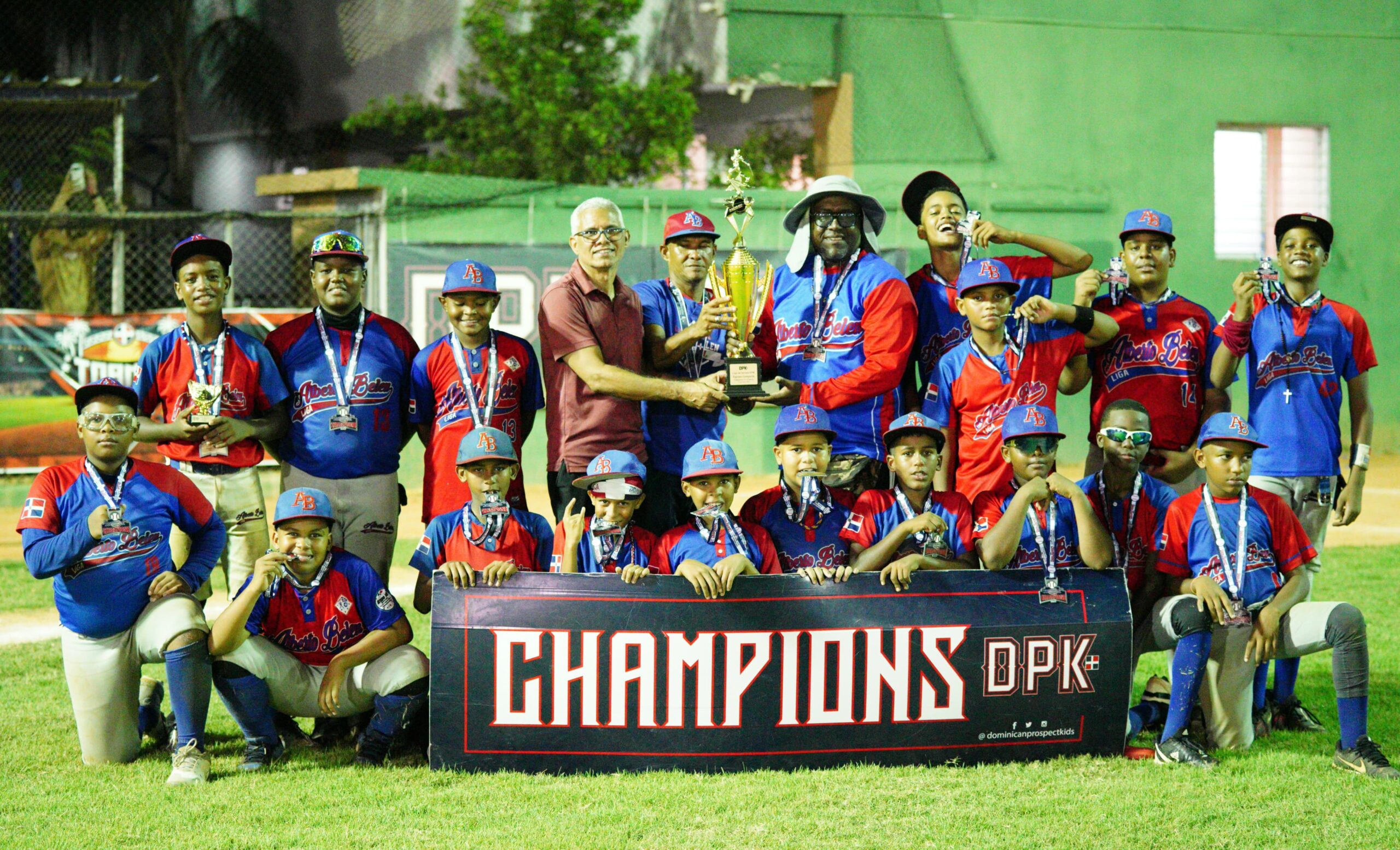 Team RT y Team Belén se coronan en Torneo Verano Dominican Prospect Kids