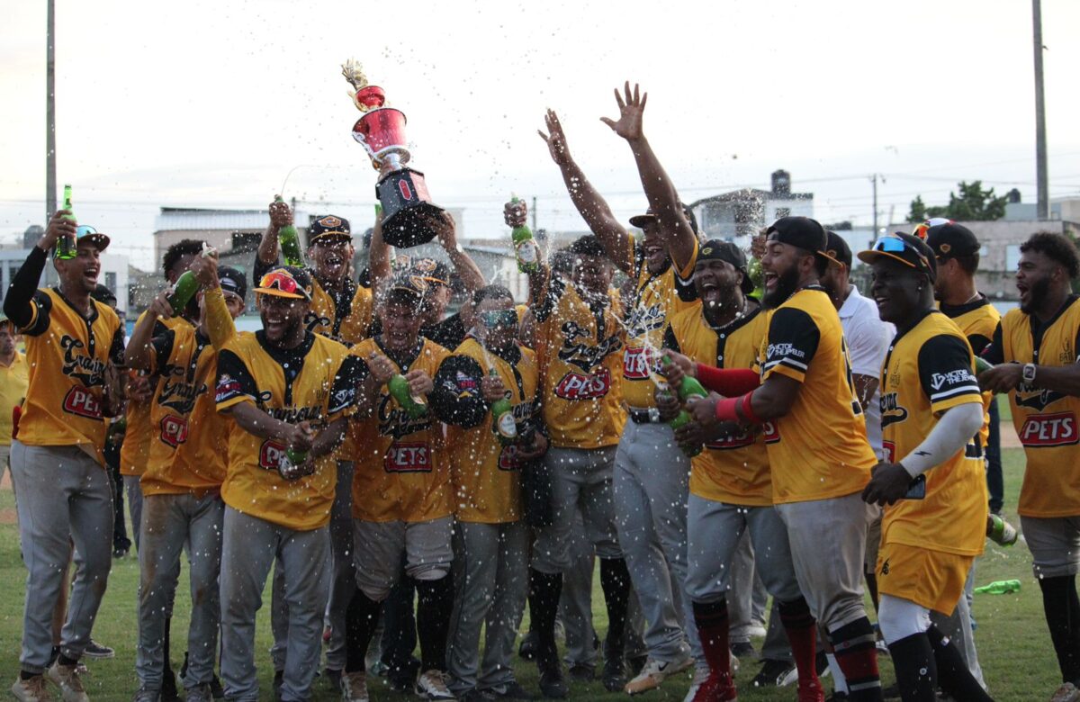 La Liga Nacional de Béisbol de Verano inicia este viernes