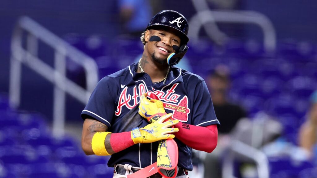 Ronald Acuña Jr. regresa a la alineación tras molestias en la espalda