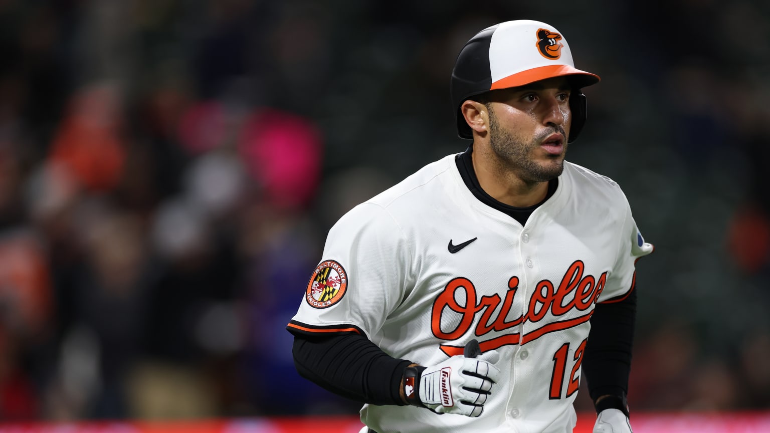 Padres adquieren a Ramón Laureano en un cambio