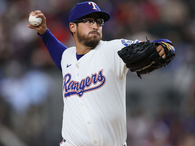 Los Rangers intercambian a Dunning a los Bravos