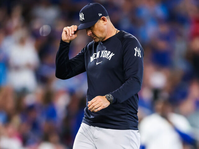 Boone expulsado por quinta vez, líder en la MLB, tras una feroz diatriba