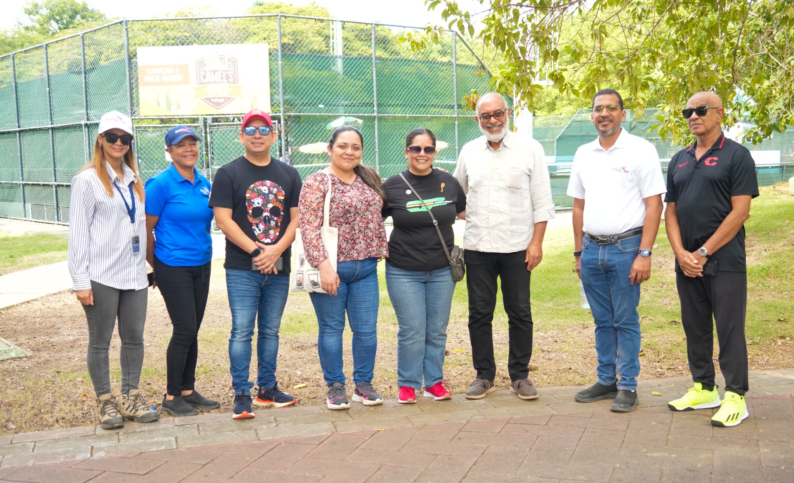 Autoridades del CO Juegos 2026 y El Salvador 2023 visitan Fedotenis