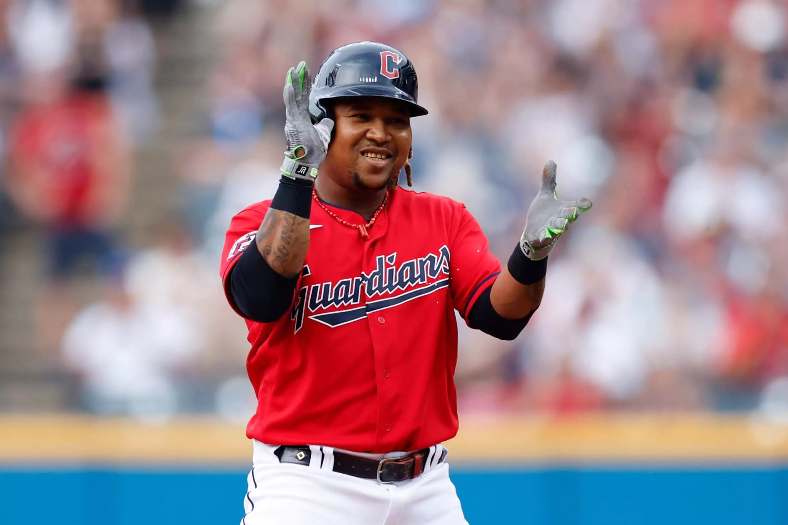 José Ramírez castiga en Dodger Stadium y se acerca a los 300 jonrones en su carrera
