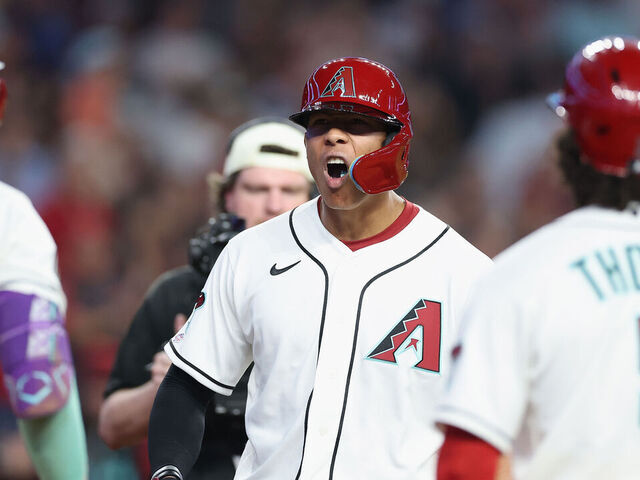José Fernández hace historia: dos jonrones y victoria en un debut de ensueño en MLB