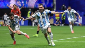 Messi y Argentina remontaron a Egipto, perdían de 2-0 y ganaron 3-2, y están en cuartos del mundial