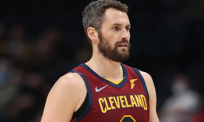 Kevin Love y Lauri Markkanen seguirán fuera de forma indefinida en los Cavaliers