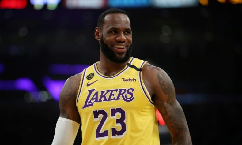 LeBron James: “Nadie debe cancelar nada”