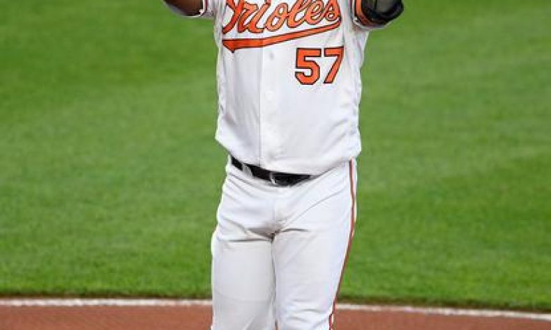 Orioles vencen a Reales con jonrón clave del dominicano Hanser Alberto