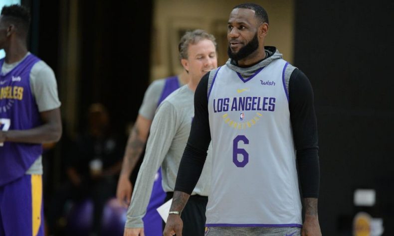 Los Angeles Lakers limitarán los minutos de LeBron James en la pretemporada