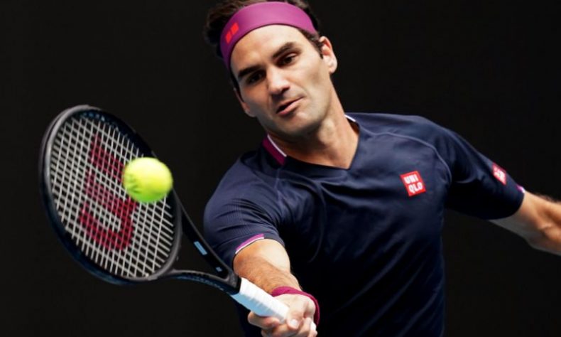 Federer avanza a la segunda ronda del Abierto de Australia tras barrer a Steve Johnson