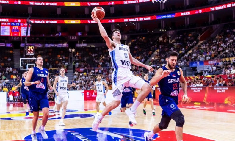 Argentina avanza a la semifinal del Mundial de China tras vencer a Serbia