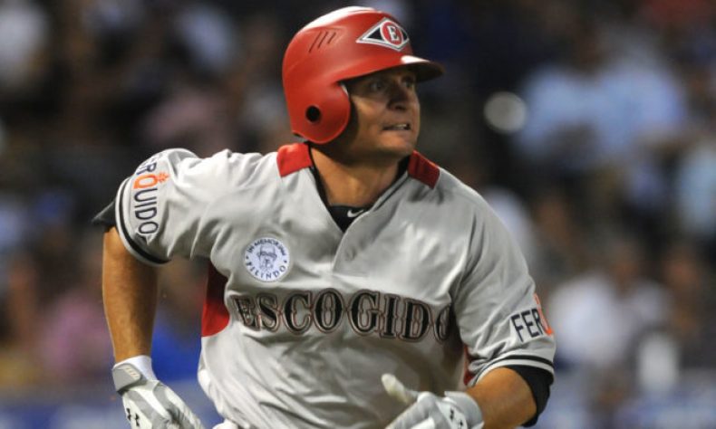 Leones del Escogido nombran a Buck Britton como su coach de control de calidad