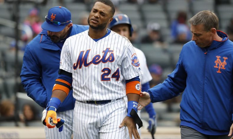 Resonancia magnética descarta fracturas en mano de Robinson Canó tras ser golpeado