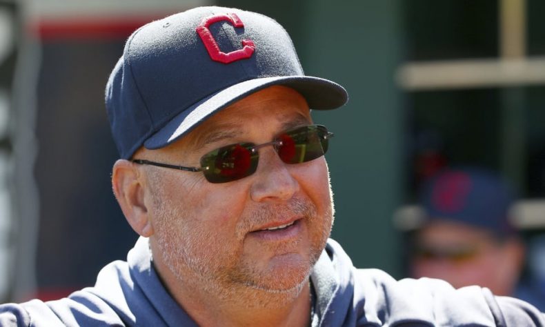 Indios de Cleveland otorgan extensión de contrato al dirigente Terry Francona