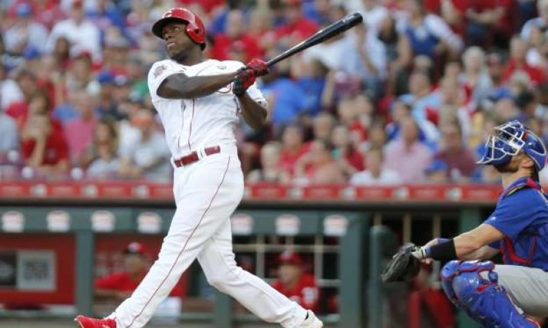 Arístides Aquino es elegido el Novato y Jugador del Mes en Grandes Ligas
