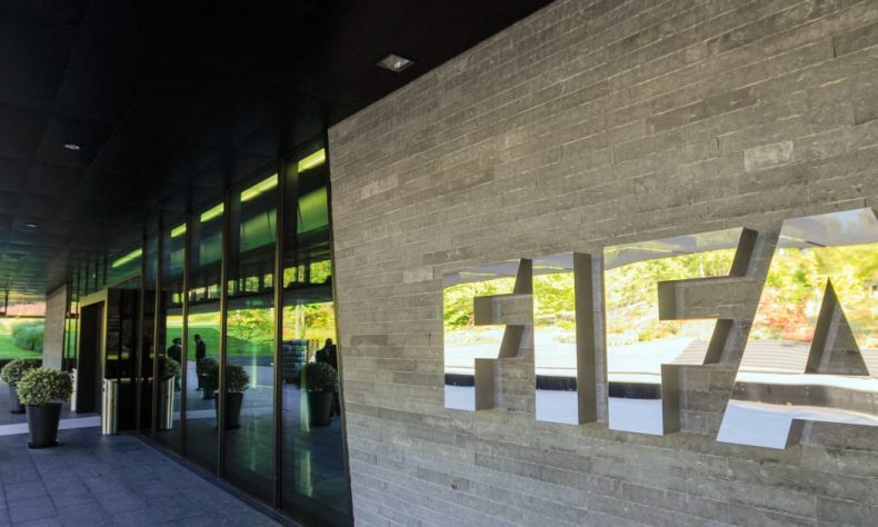 FIFA quiere celebrar Mundial y campeonatos continentales dos años