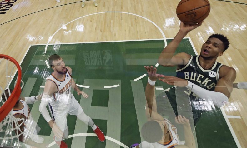 Con otra exhibición de 41 puntos y 13 rebotes de Giannis Antetokounmpo, los Bucks de Milwaukee vencieron 120-100 a los Suns de Phoenix.