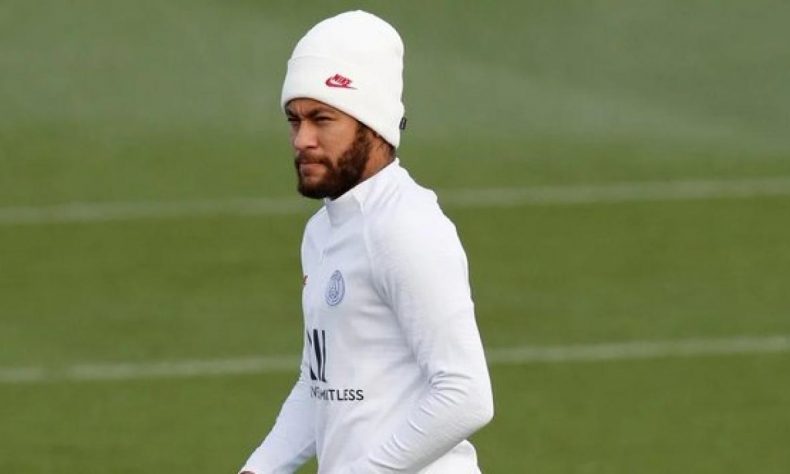 La justicia archiva una denuncia contra Neymar por agredir a un fanático