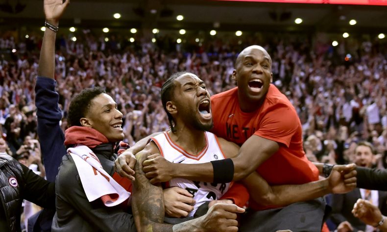 Kawhi Leonard guía a Toronto Raptors a la final de la Conferencia Este