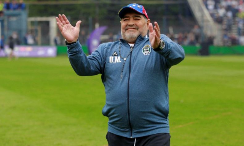 Diego Maradona dice que está muy sano y que donará su dinero cuando muera
