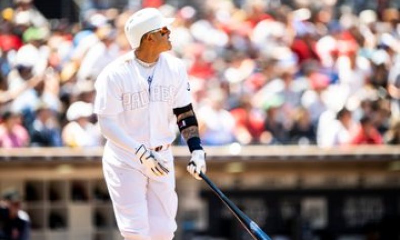 Manny Machado impulsa a los Padres sobre Boston con jonrón de dos carreras