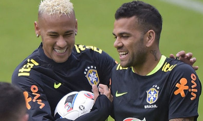 Dani Alves: “Neymar tiene la sensibilidad de un niño”