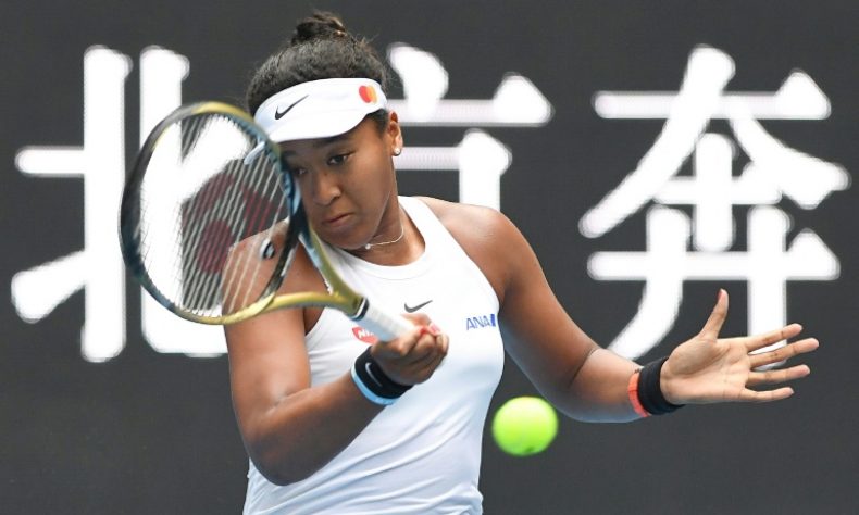 Tenista Naomi Osaka avanza a cuartos de final del torneo de Pekín