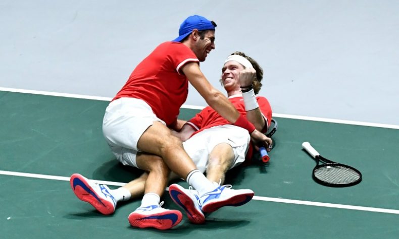 Rusia elimina a Serbia y es semifinalista de la Copa Davis