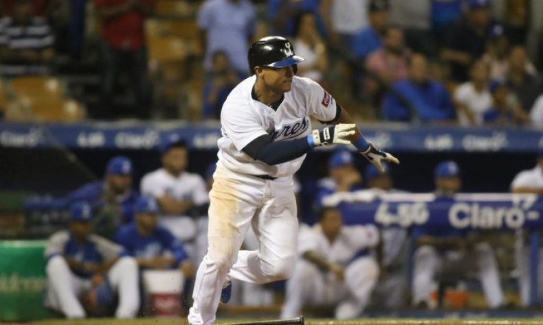 El infielder Donovan Solano retorna con los Tigres del Licey